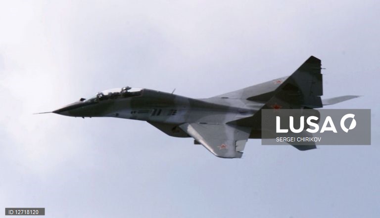 Estónia denuncia viola??o de espa?o aéreo por ca?as russos e convoca representante de Moscovo