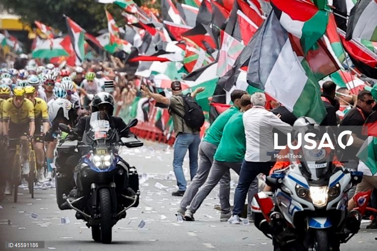 11.a etapa da Vuelta sem vencedor devido a protestos pró-Palestina