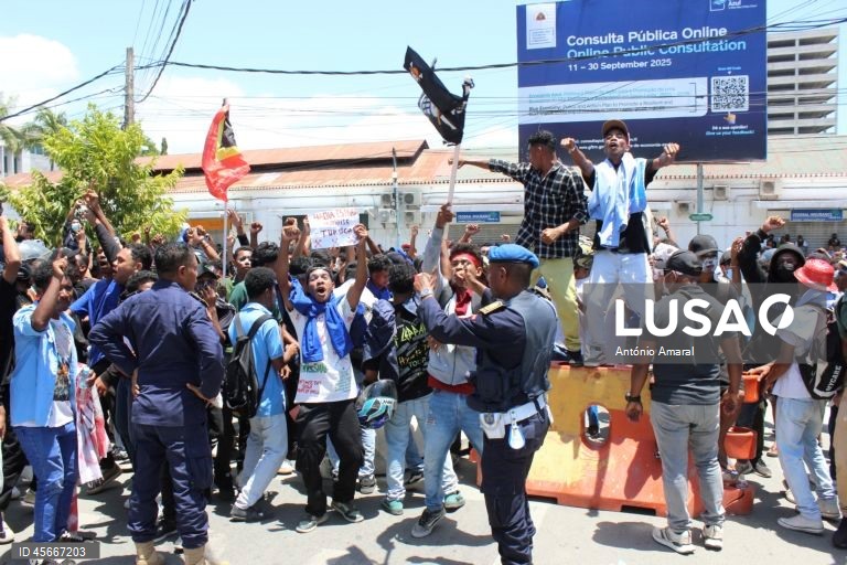 Polícia de Timor-Leste pede a estudantes para porem fim aos protestos