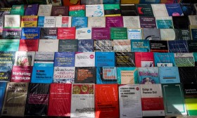 Mercado livreiro cresce mas compra e leitura ainda s?o prática irregular em Portugal