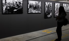 Exposi??o de fotografia que traz a Portugal o olhar estrangeiro sobre a revolu??o de Abril patente a partir de sábado