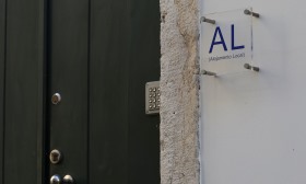 Assembleia Municipal do Funchal aprova suspens?o de licen?as de AL em prédios de habita??o